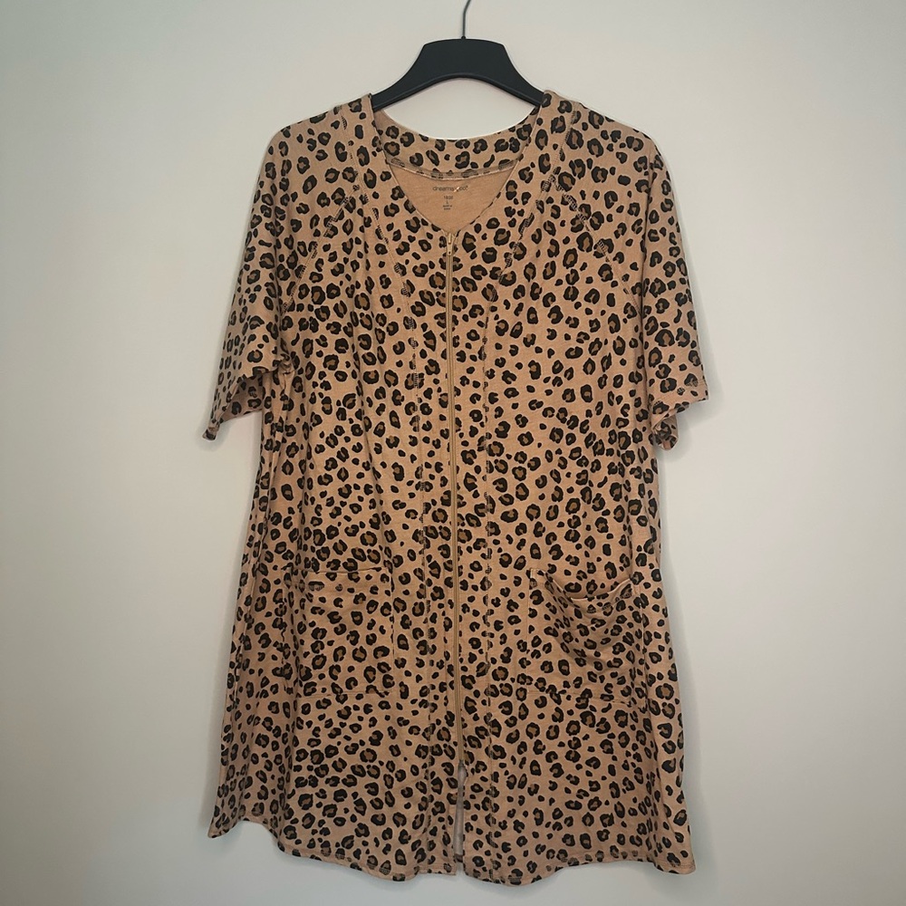 Leopard Print zip up robe